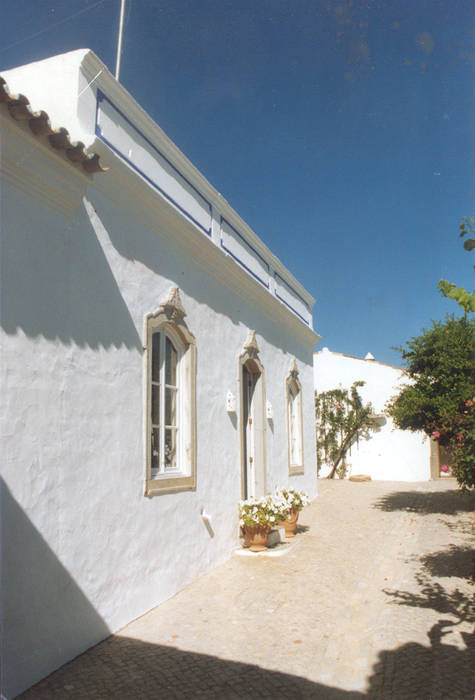 Ferienhaus an der Algarve, v. Bismarck Architekt v. Bismarck Architekt 房子