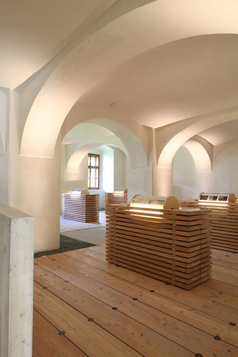 SCHATZKAMMER GURK, winkler + ruck architekten winkler + ruck architekten Commercial spaces Museums