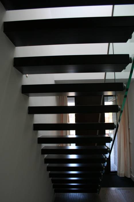 zwevende trap met glazen balustrade, Allstairs Trappenshowroom Allstairs Trappenshowroom Escaleras Escaleras