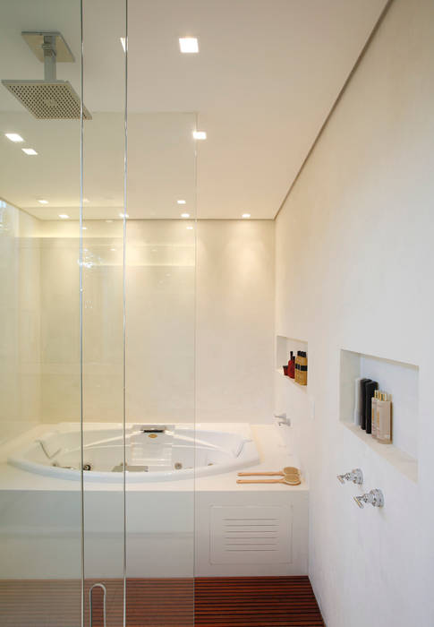 Residência Caio de Mello Franco, Cerejeira Agência de Arquitetura Cerejeira Agência de Arquitetura Banheiros modernos