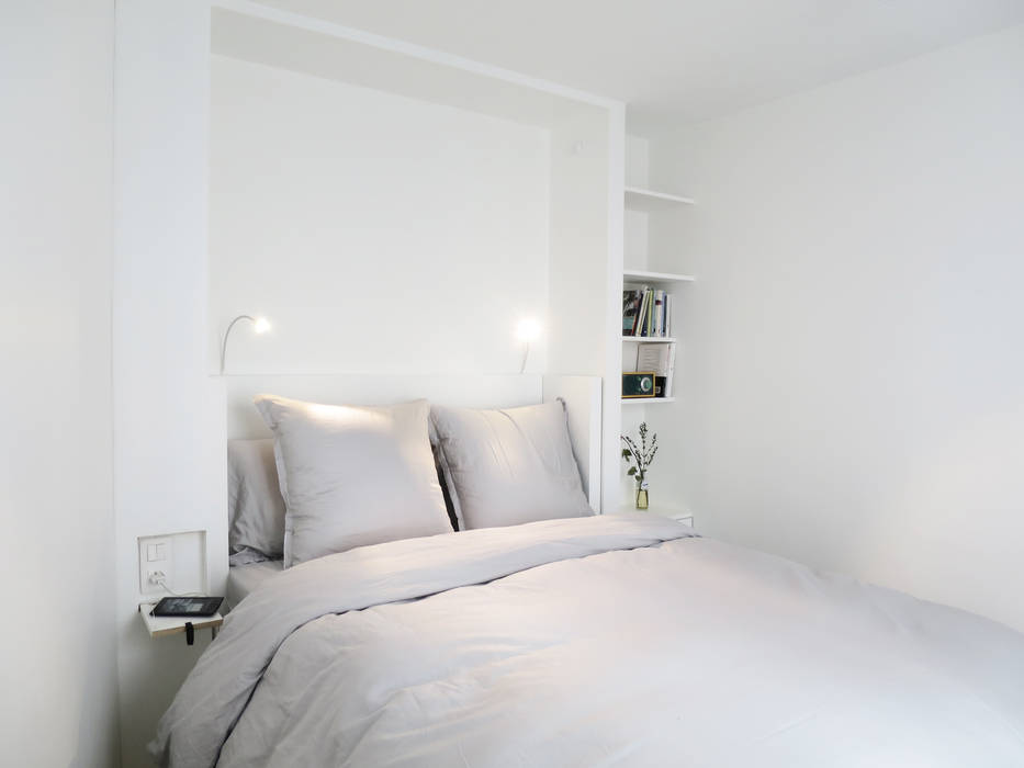 chambre petite mais function super bien. Studio Pan Chambre moderne