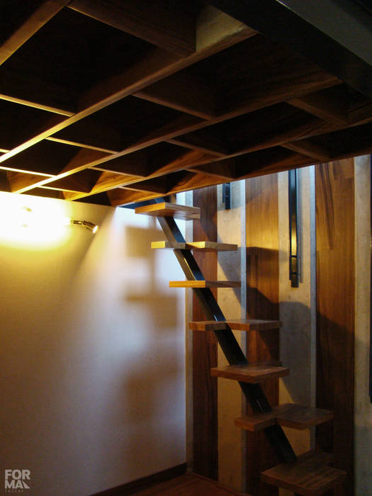 Detalle de Escalera Forma Taller Minimalist corridor, hallway & stairs