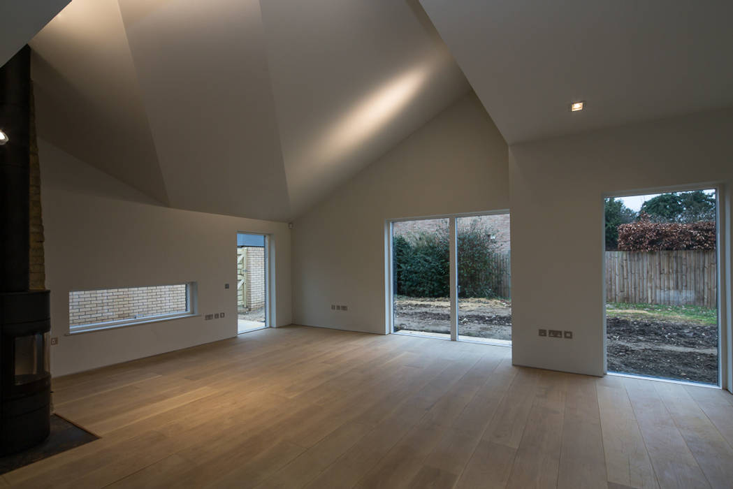 Ceiling Volume Minimalist Living Room By Gavin Langford Architects