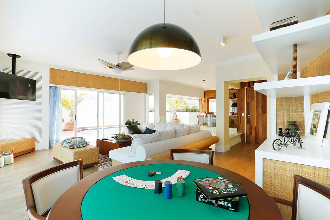 Penthouse Riviera de Sao Lourenço, Mayra Lopes Arquitetura | Interiores Mayra Lopes Arquitetura | Interiores Salones de estilo tropical