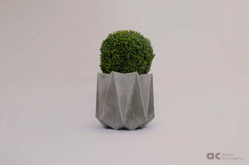 Kronen 54 Planter In Warm Grey Concrete Adam Christopher Design Taman Gaya Skandinavia Beton Plant pots & vases