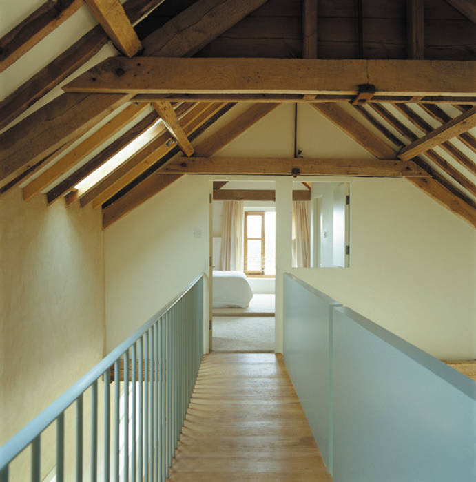 Quaker Barns, Hudson Architects Hudson Architects Couloir, entrée, escaliers classiques