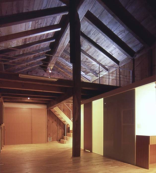 蔵スペース 家山真建築研究室 Makoto Ieyama Architect Office カントリーデザインの リビング