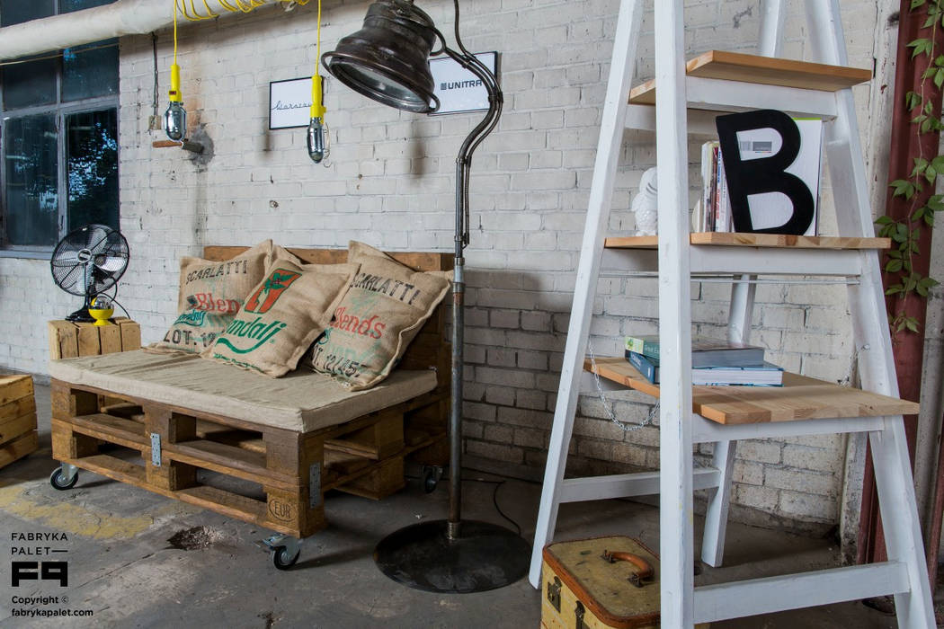 Scandinavian Style Living Room By Fabryka Palet Scandinavian Homify