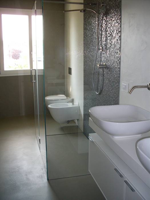 Piatti Doccia su misura , SILVERPLAT SILVERPLAT Baños de estilo moderno