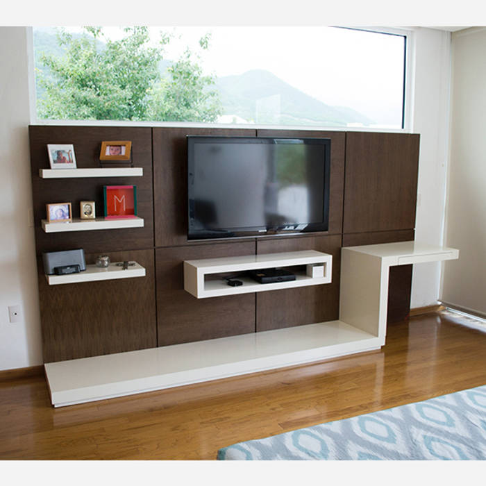 Mueble de TV con escritorio para recámara MADERISTA Salas multimedia de estilo moderno Madera Acabado en madera Muebles