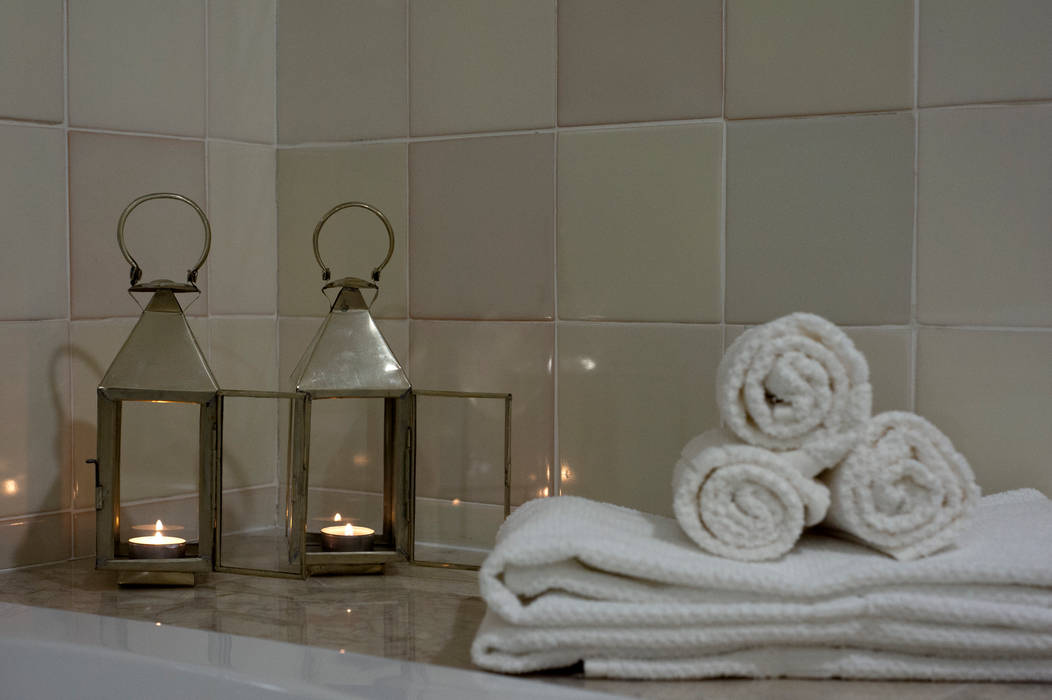 modern  door Staging Factory, Modern   