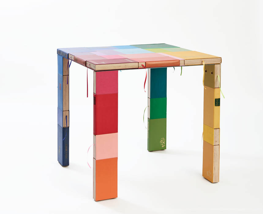 BOOKED square table BOOKED by Jacqueline le Bleu Moderne woonkamers Salon- & bijzettafels