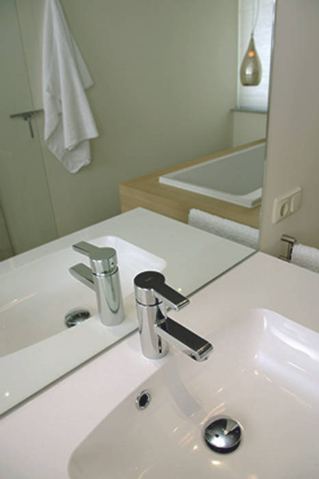 Fijne badkamer, Intermat Intermat Modern style bathrooms Sinks