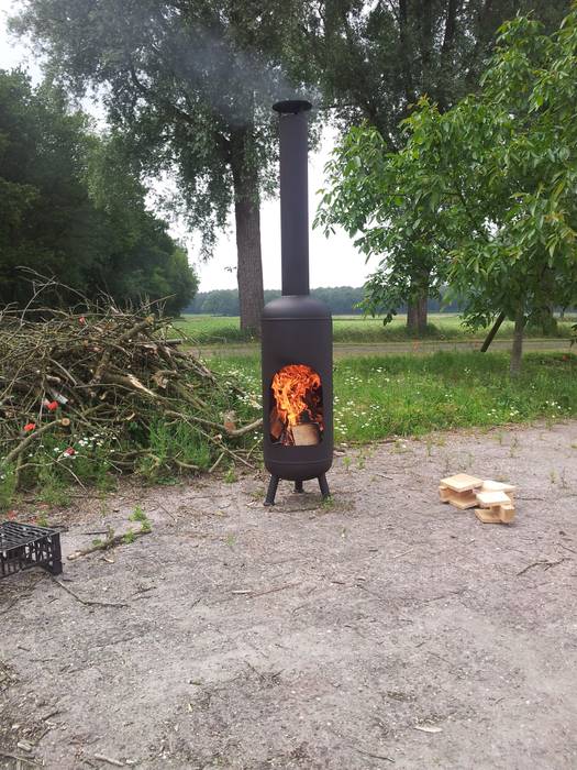 Tuinhaard, K&G Buitenleven K&G Buitenleven Industrial style garden Fire pits & barbecues