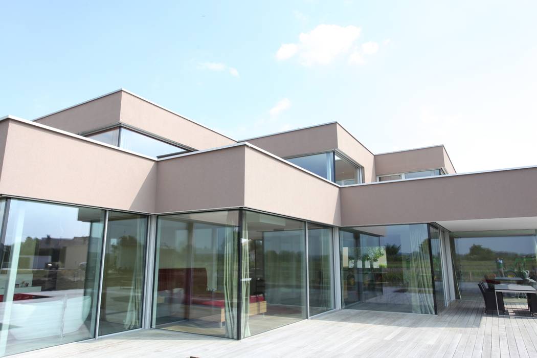 Einfamilienhaus mit grosser Eck- Glas- Fassade, Neugebauer Architekten BDA Neugebauer Architekten BDA Minimalistische huizen