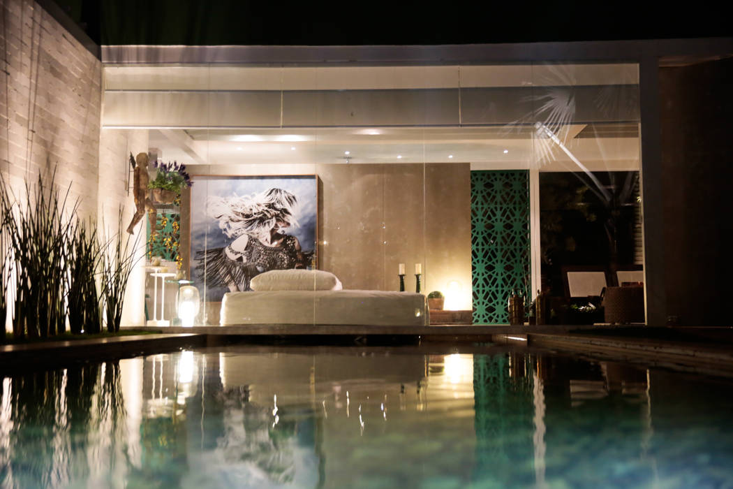 Piscina E Fachada Principal Refugio Dupla Arquitetura Estrategica Casas Modernas Homify