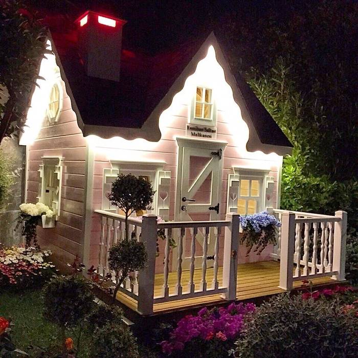 Victorian 2 Minik Ev Klasik Bahçe Salıncak & Oyuncaklar