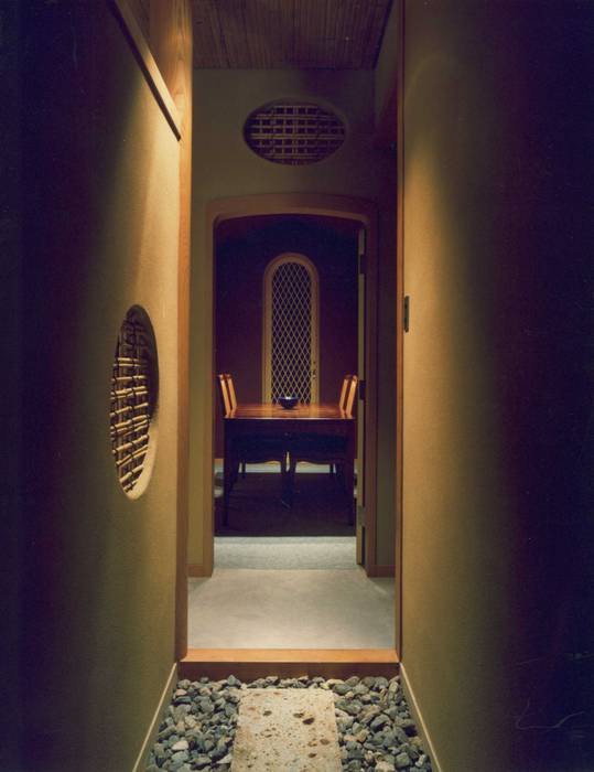 小林英治建築研究所 Classic Style Corridor Hallway And Stairs Homify