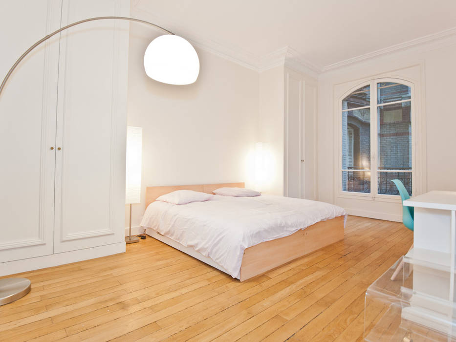 Décoration d'un appartement haussmannien, Xavier Lemoine Architecture d'Intérieur Xavier Lemoine Architecture d'Intérieur Modern style bedroom