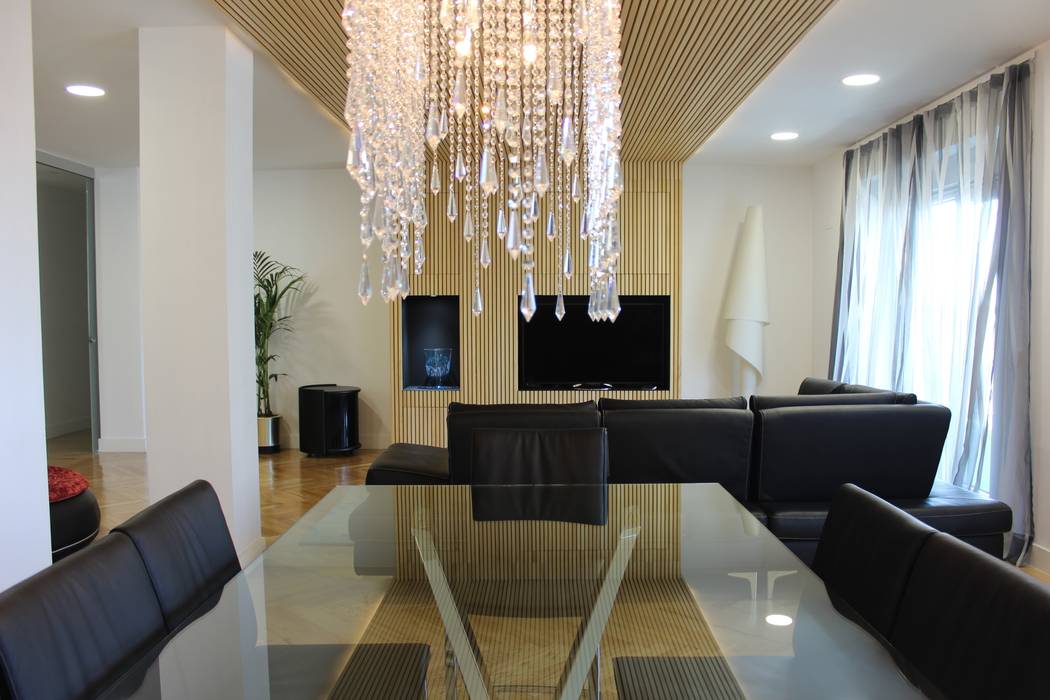 Vivienda en Madrid barrio de Salamanca, CASTSHINE CASTSHINE Minimalist dining room Lighting