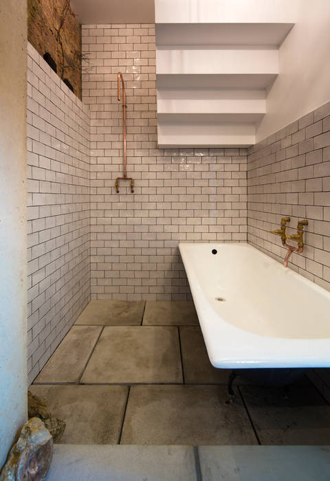 House of Trace, TSURUTA ARCHITECTS TSURUTA ARCHITECTS Minimalist bathroom