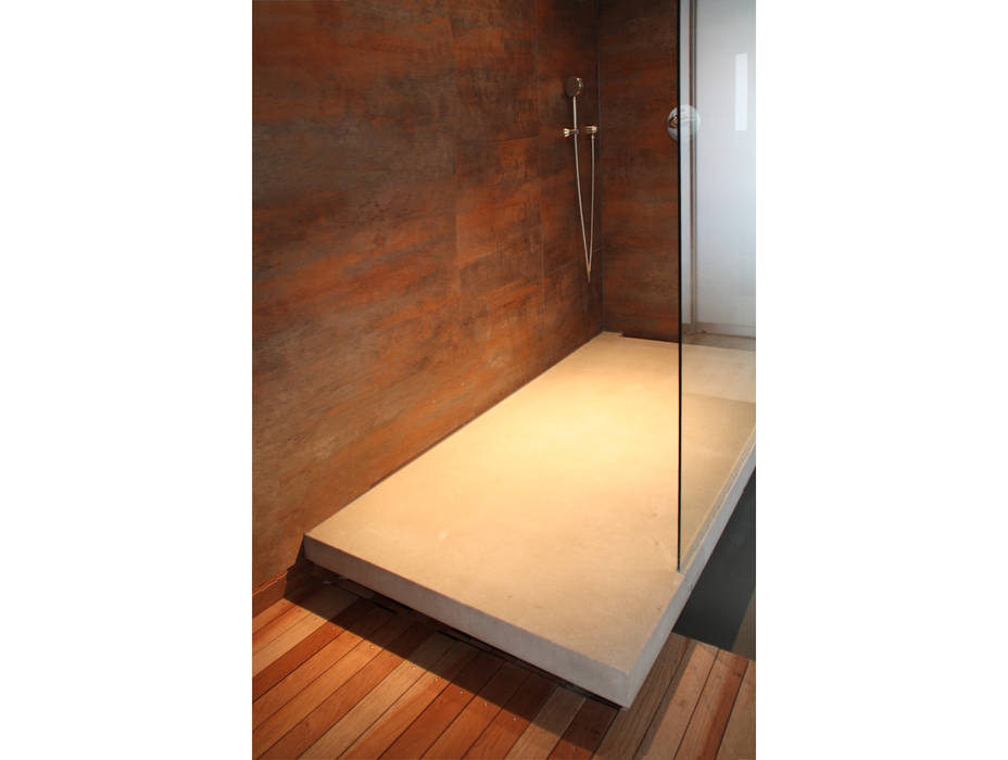 Beton Duschtasse, BETONT GmbH BETONT GmbH 現代浴室設計點子、靈感&圖片 浴缸與淋浴設備
