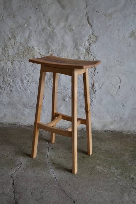'Blend' Whisky barrel stool, Clachan Wood Clachan Wood Modern kitchen Tables & chairs