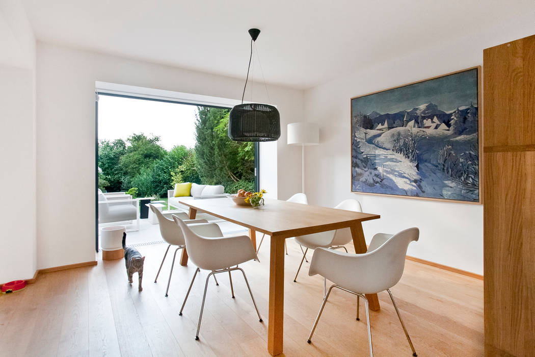 Loft im Grün - Umbau in Perchtoldsdorf, Franz&Sue Franz&Sue Minimalist dining room