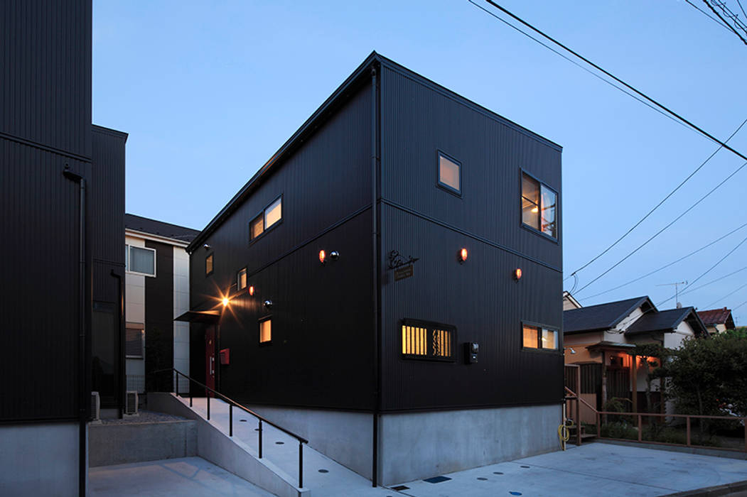 大倉山プロジェクト, Koshigoe Architects 腰越耕太建築設計事務所 Koshigoe Architects 腰越耕太建築設計事務所 Modern houses