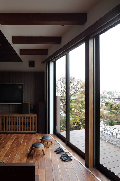 横浜の家, TAMAI ATELIER TAMAI ATELIER Living room