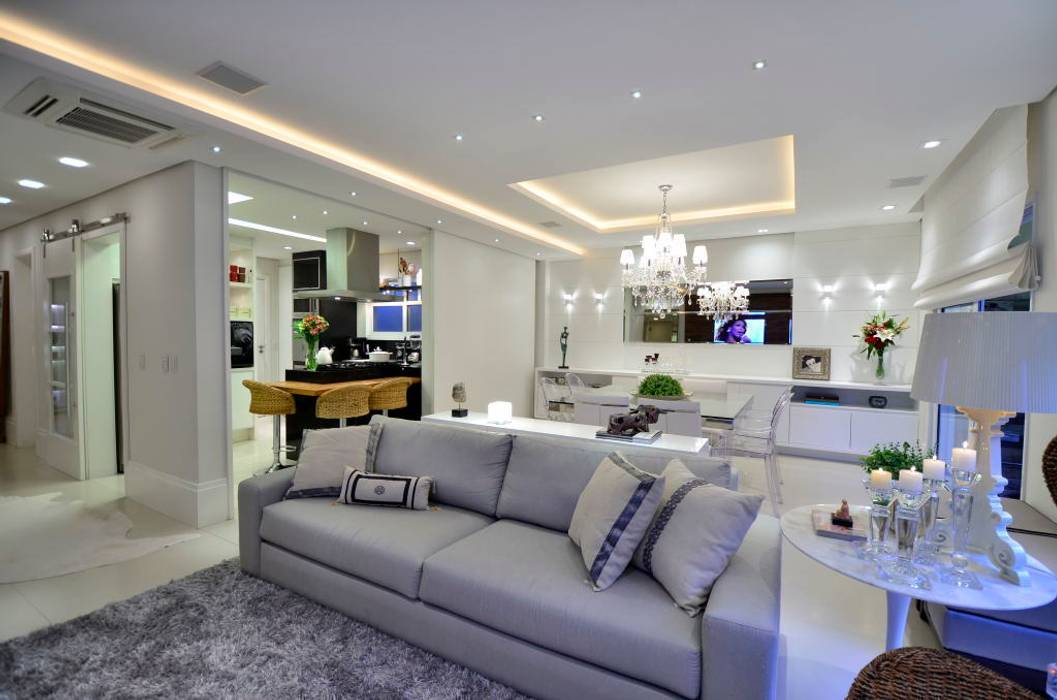 Elegante casa em condomínio, Tania Bertolucci de Souza | Arquitetos Associados Tania Bertolucci de Souza | Arquitetos Associados Modern living room