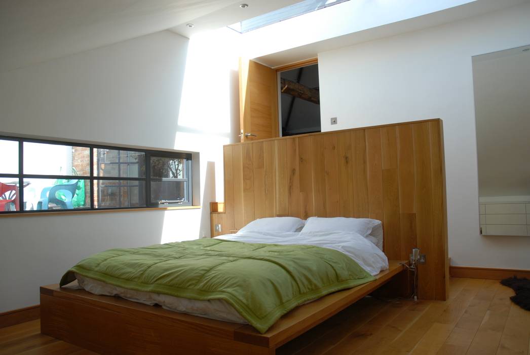 The Wine Warehouse, Chepstow, Hall + Bednarczyk Architects Hall + Bednarczyk Architects Modern style bedroom