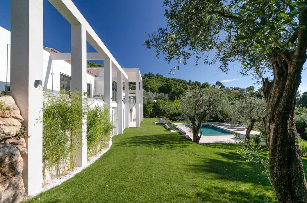 Villa South of France Exterior Charlotte Candillier Interiors Будинки