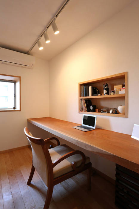 鈴木隆之建築設計事務所modern Style Study Office Homify 鈴木隆之建築設計事務所modern Style Study Office Homify