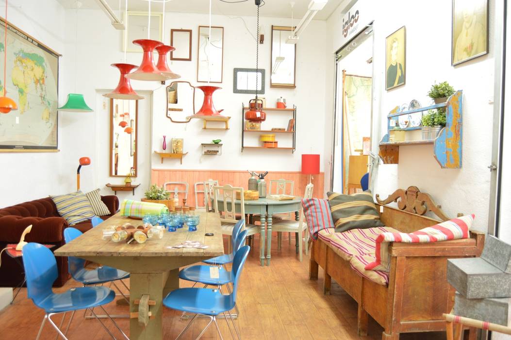 IGLOO VINTAGE, Igloo Vintage Igloo Vintage Ruang Komersial Office spaces & stores