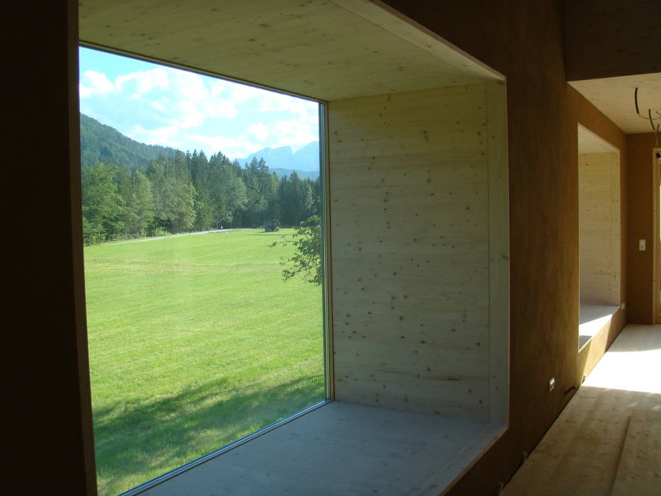 Fensternische "zur schönen Aussicht" Architekturbüro Reinberg ZT GmbH Klassische Wohnzimmer Sofas und Sessel
