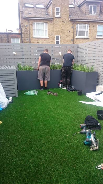 Roof terrace transformation, Paul Newman Landscapes: modern by Paul Newman Landscapes, Modern