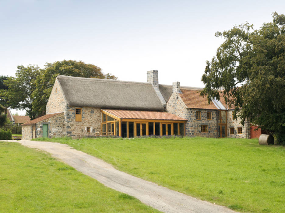 Les Prevosts Farm, CCD Architects CCD Architects Rustic style house