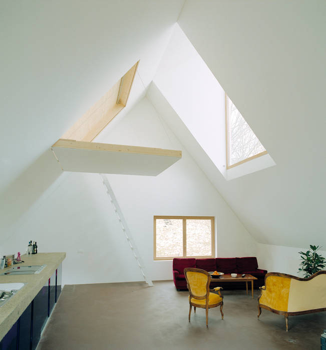 Haus Faraday Jomini & Zimmermann Architekten Moderne Wohnzimmer