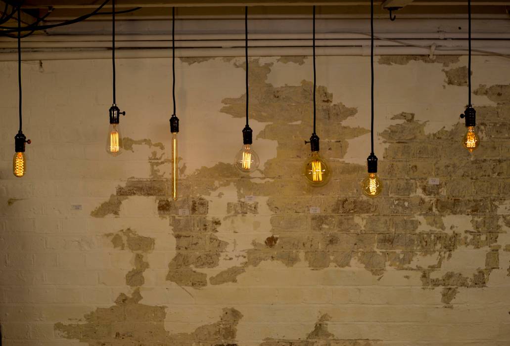 Decorative filament light bulbs William and Watson Dinding & Lantai Gaya Industrial