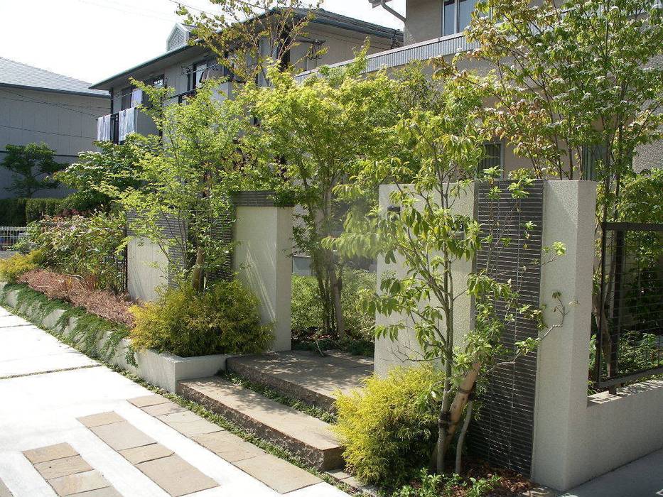 ナチュラル&モダンな庭, 設計工房ひなたぼこ 設計工房ひなたぼこ Classic style gardens