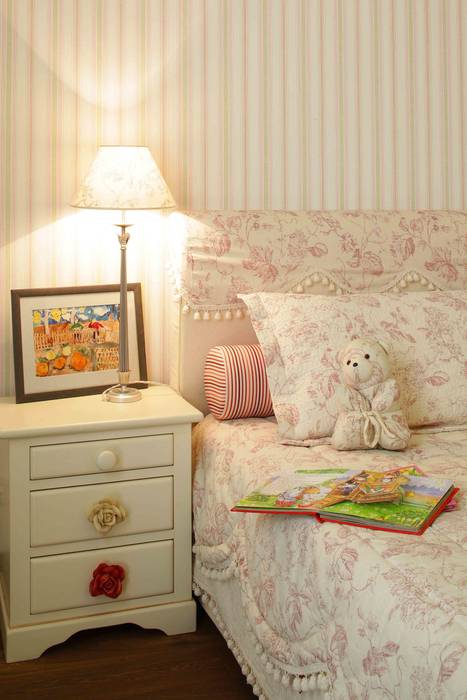 Загородный дом 360м2, Tatiana Ivanova Design Tatiana Ivanova Design Nursery/kid’s room