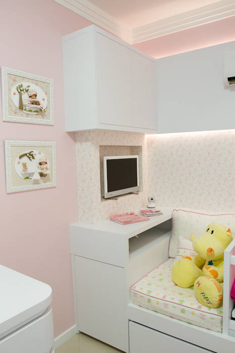 Dormitório Bebê E&A.S Kali Arquitetura Quarto infantil moderno