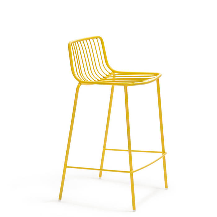 'Nola' steel Indoor/Outdoor stool by Pedrali homify Cuisine moderne Fer / Acier Tables, chaises & bancs