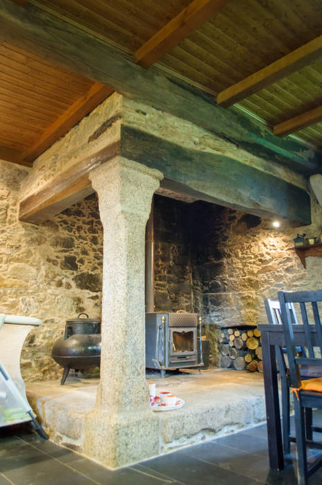 Rehabilitación en Laracha Intra Arquitectos Cocinas de estilo rural