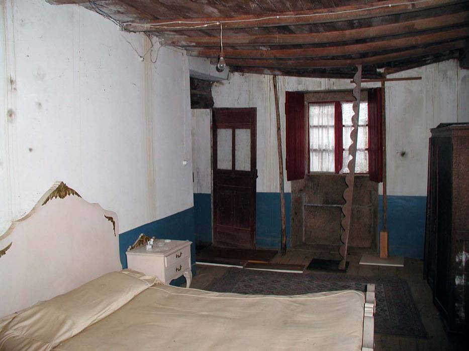 Phòng ngủ phong cách đồng quê bởi Intra Arquitectos Đồng quê