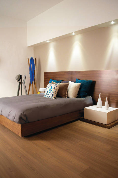 TOCOMADERA Showroom, Guadalajara., TocoMadera TocoMadera Moderne slaapkamers Bedden en hoofdeinden