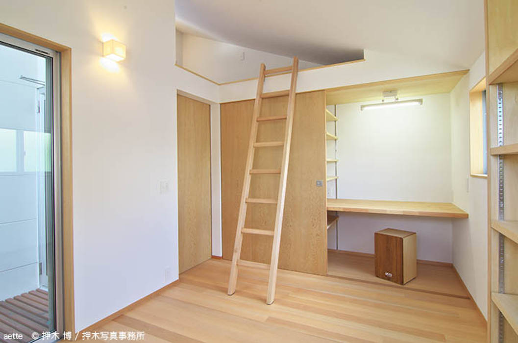 aette, 竹内建築デザインスタジオ 竹内建築デザインスタジオ Cuartos de estilo ecléctico