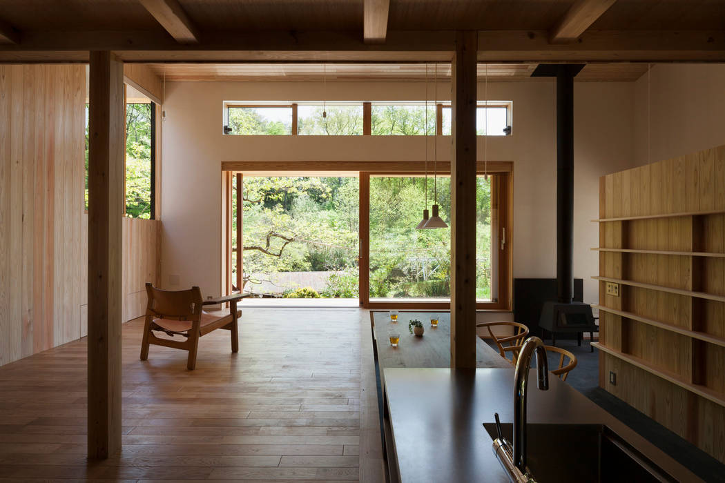 森林公園の家, HAN環境・建築設計事務所 HAN環境・建築設計事務所 Modern living room Wood Wood effect