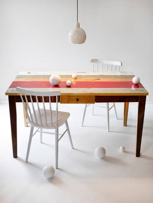 Küchentisch aus Altholz, mit Schublade, DIELEREI DIELEREI Nhà bếp phong cách chiết trung Gỗ Wood effect Tables & chairs